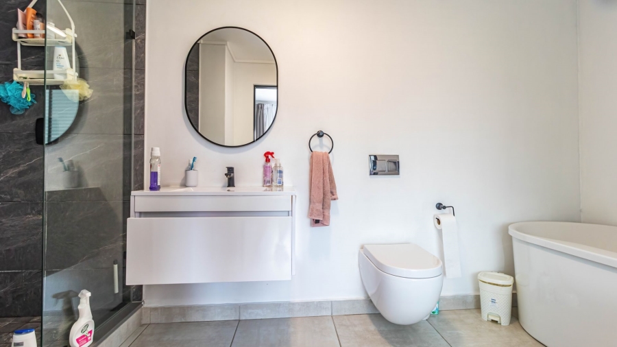 3 Bedroom Property for Sale in Paardevlei Western Cape